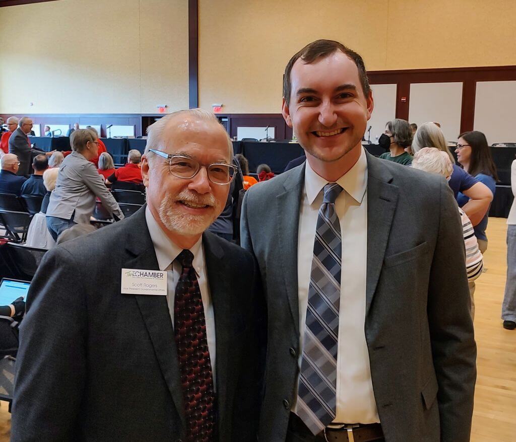 Former Interns Reflect on Their Time at the Chamber of Commerce Eau